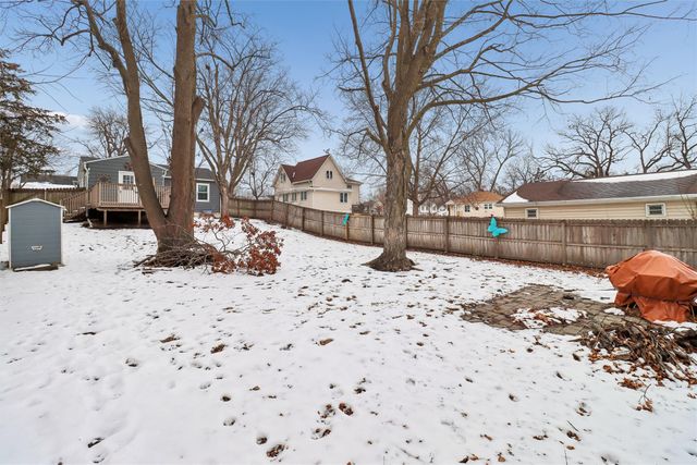 706 N Howard Street, Indianola, IA 50125