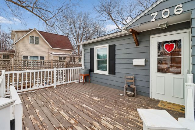 706 N Howard Street, Indianola, IA 50125