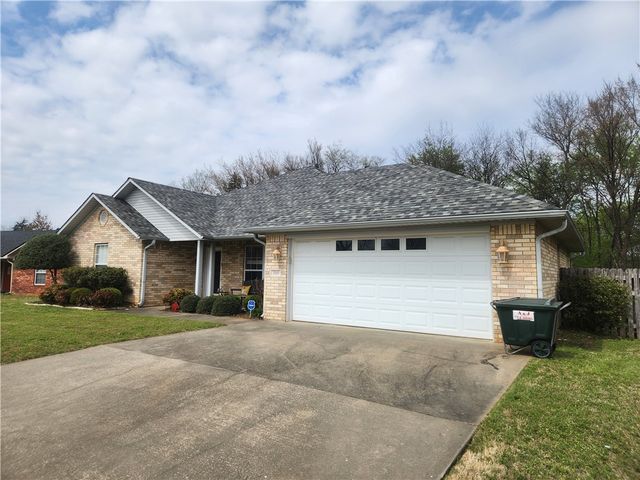 109 Peachtree, Clarksville, AR 72830