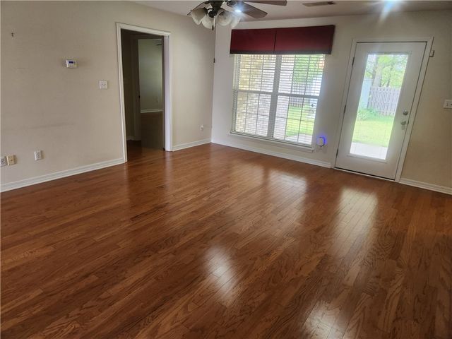 109 Peachtree, Clarksville, AR 72830