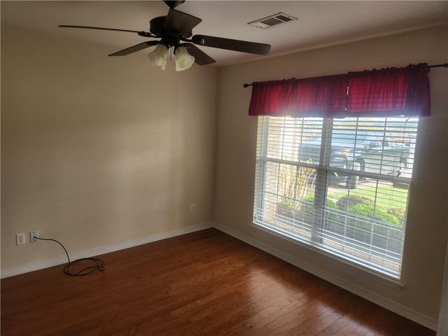 109 Peachtree, Clarksville, AR 72830