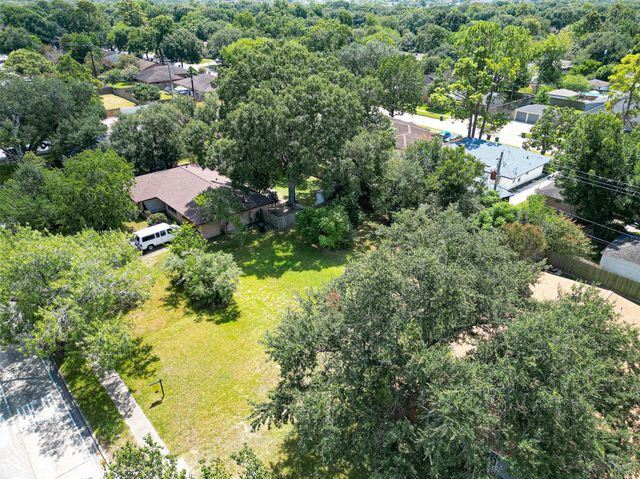 5639 W Bellfort Avenue, Houston, TX 77035