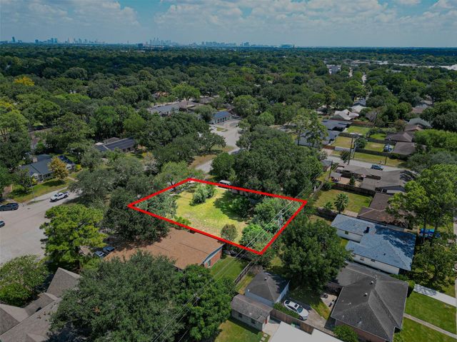 5639 W Bellfort Avenue, Houston, TX 77035