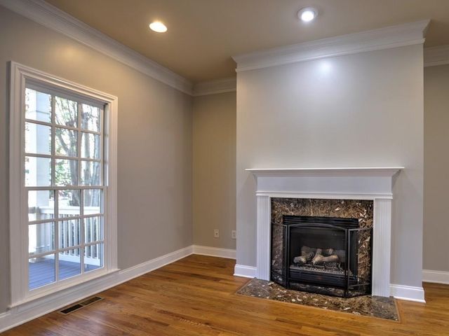 975 Odessa Drive NW, Atlanta, GA 30318