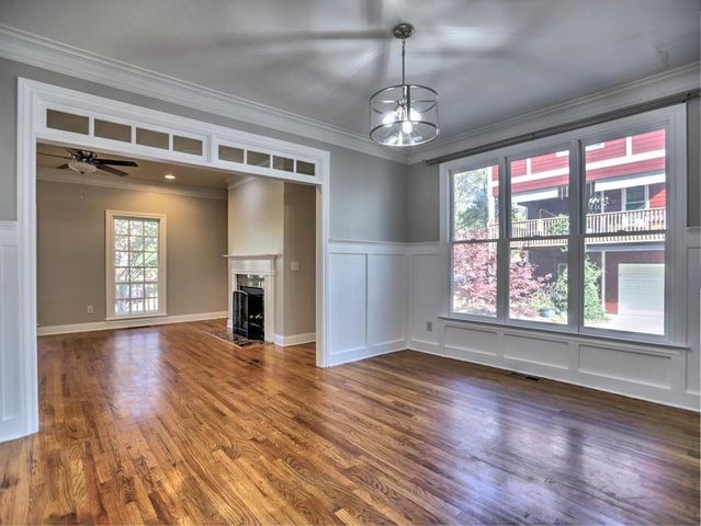 975 Odessa Drive NW, Atlanta, GA 30318
