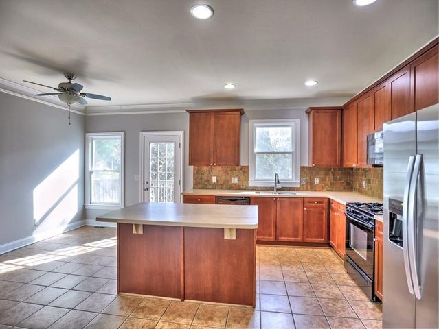 975 Odessa Drive NW, Atlanta, GA 30318