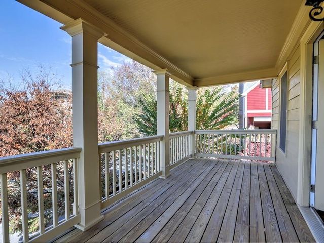 975 Odessa Drive NW, Atlanta, GA 30318