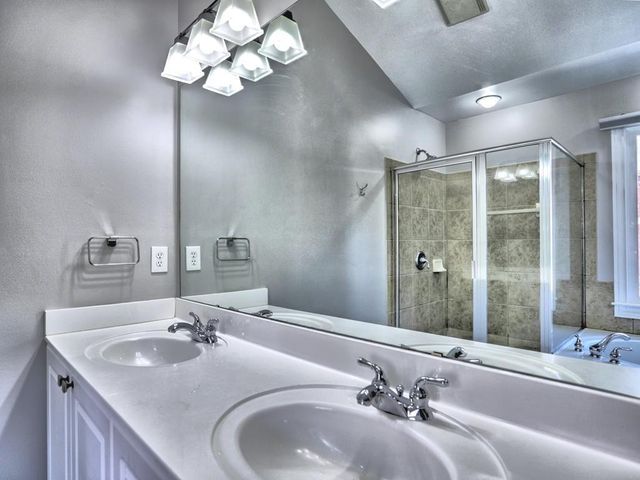975 Odessa Drive NW, Atlanta, GA 30318