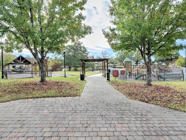 975 Odessa Drive NW, Atlanta, GA 30318