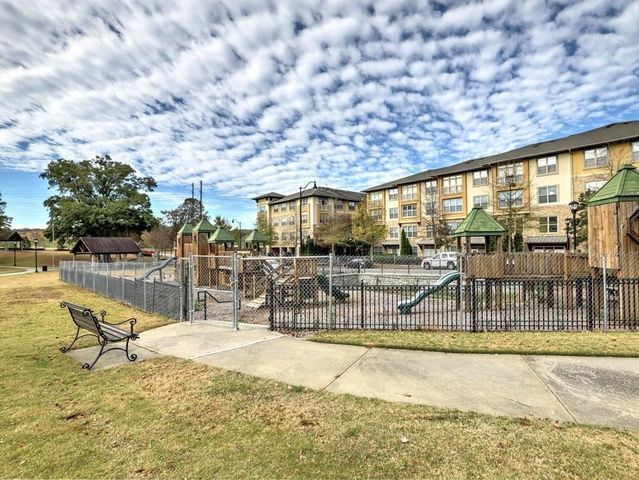 975 Odessa Drive NW, Atlanta, GA 30318
