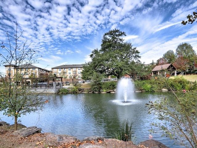 975 Odessa Drive NW, Atlanta, GA 30318