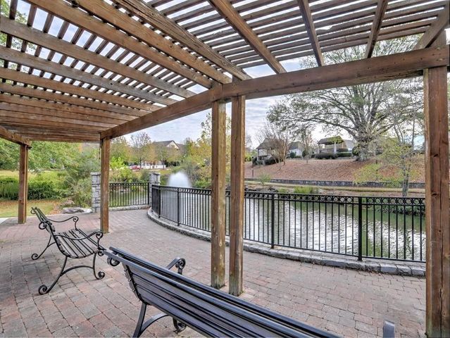 975 Odessa Drive NW, Atlanta, GA 30318