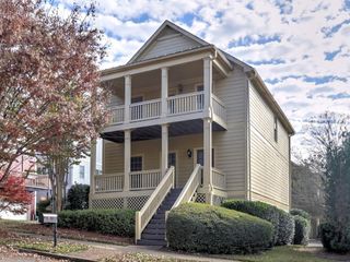 975 Odessa Drive NW, Atlanta, GA 30318