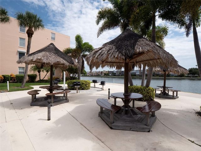 7910 SUN ISLAND DRIVE S 302, South Pasadena, FL 33707