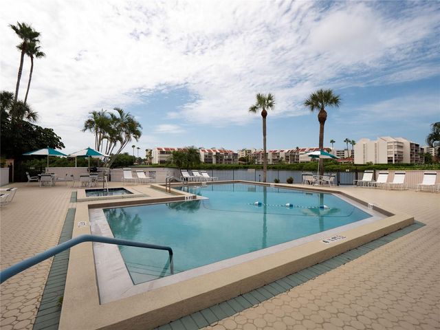7910 SUN ISLAND DRIVE S 302, South Pasadena, FL 33707