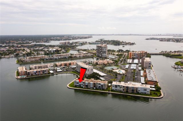7910 SUN ISLAND DRIVE S 302, South Pasadena, FL 33707