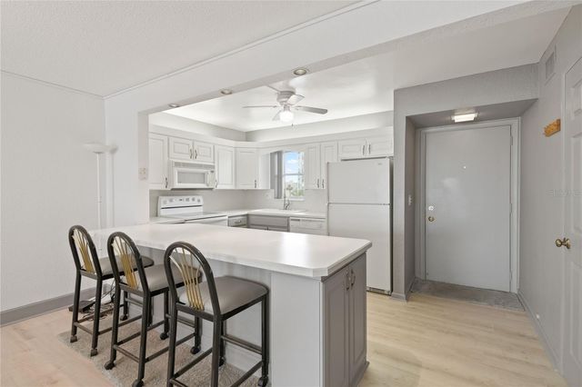 7910 SUN ISLAND DRIVE S 302, South Pasadena, FL 33707