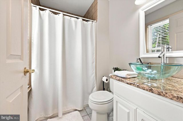 176 ASHLAND AVE, Secane, PA 19018