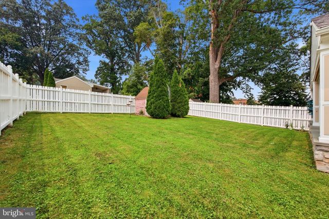 176 ASHLAND AVE, Secane, PA 19018