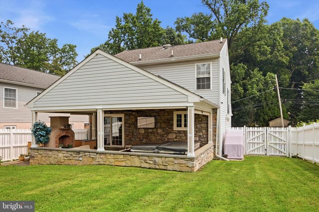 176 ASHLAND AVE, Secane, PA 19018