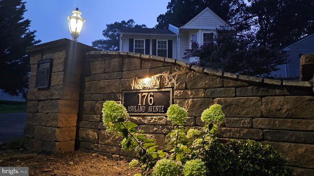 176 ASHLAND AVE, Secane, PA 19018