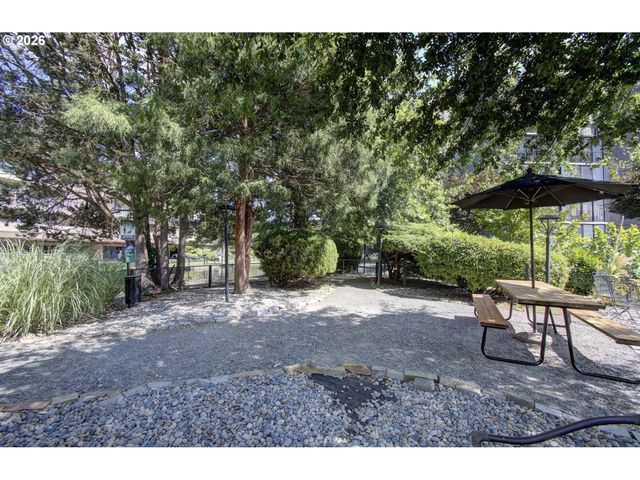 5585 E EVERGREEN Blvd 5302, Vancouver, WA 98661