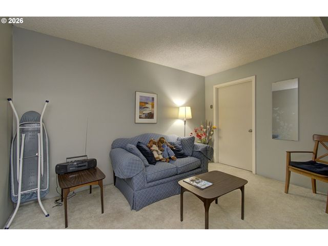 5585 E EVERGREEN Blvd 5302, Vancouver, WA 98661
