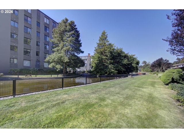 5585 E EVERGREEN Blvd 5302, Vancouver, WA 98661