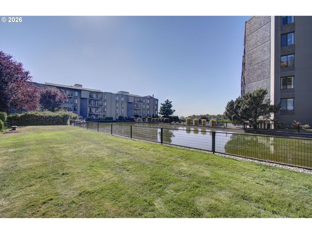 5585 E EVERGREEN Blvd 5302, Vancouver, WA 98661
