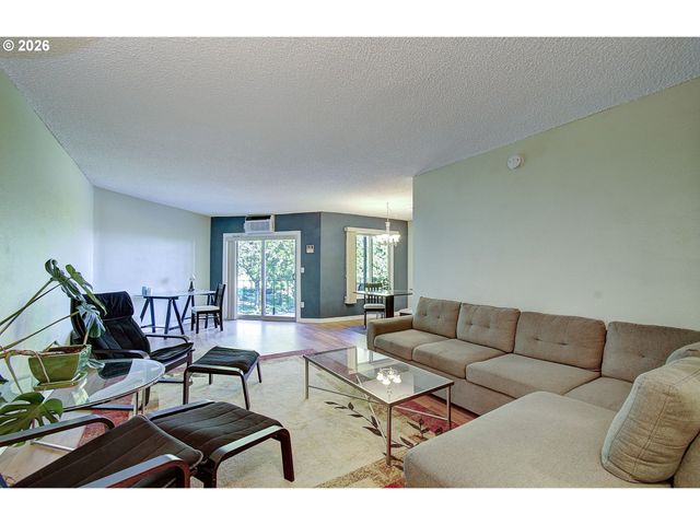 5585 E EVERGREEN Blvd 5302, Vancouver, WA 98661