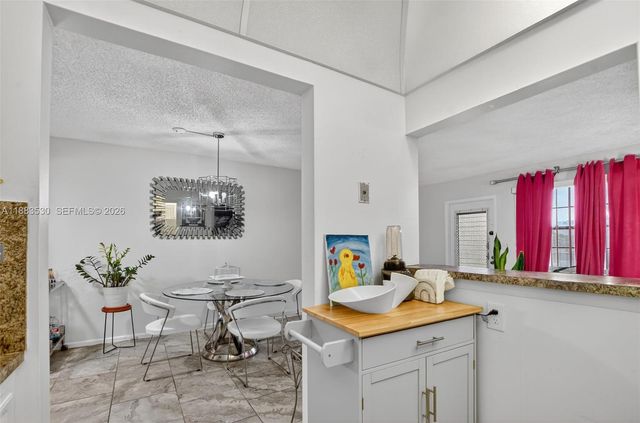 2009 N Farnham N 2009, Deerfield Beach, FL 33442