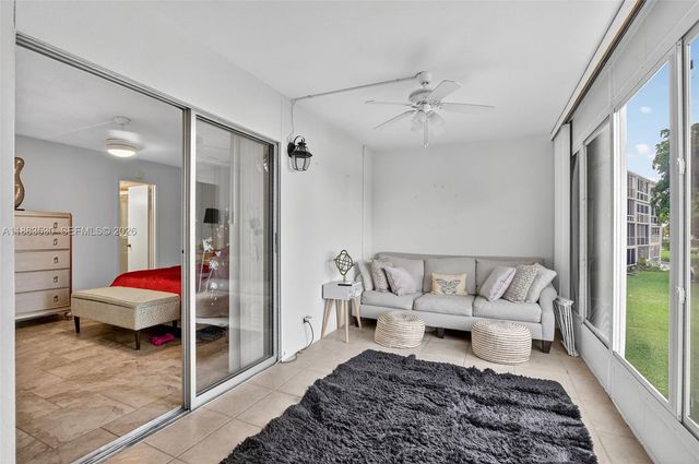 2009 N Farnham N 2009, Deerfield Beach, FL 33442
