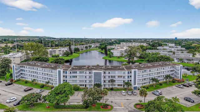 2009 N Farnham N 2009, Deerfield Beach, FL 33442