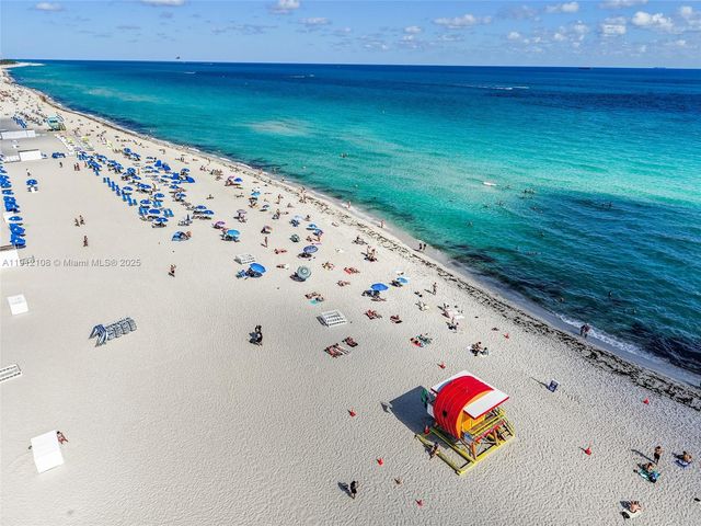 1100 Collins Ave 211, Miami Beach, FL 33139