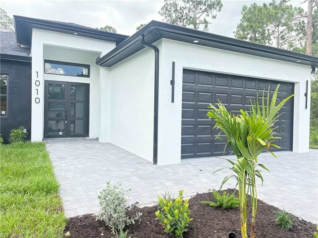 1010 Wellington AVE, LEHIGH ACRES, FL 33972 — photo 2