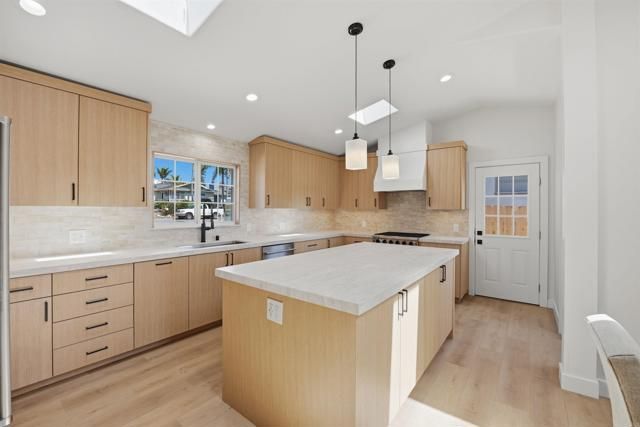 1457 Kurtz Street, Oceanside, CA 92054