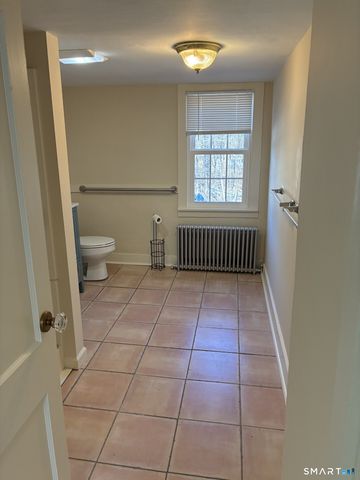92A Huntingtown Road, Newtown, CT 06470