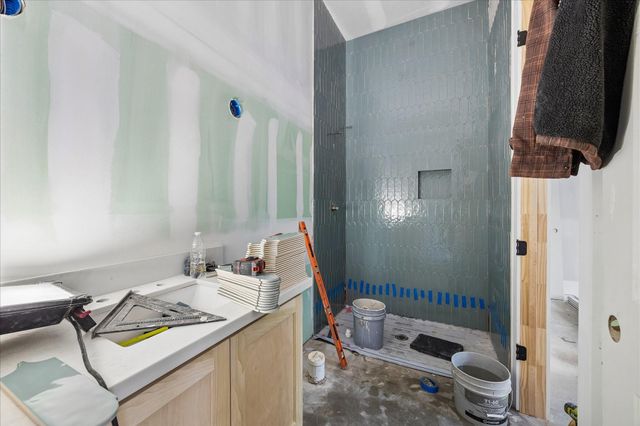 9907 Warwana Road, Houston, TX 77080