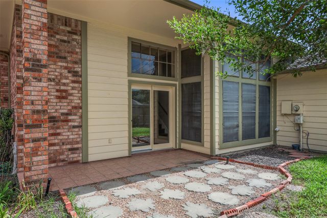 1418 Garden Park Drive, Deer Park, TX 77536