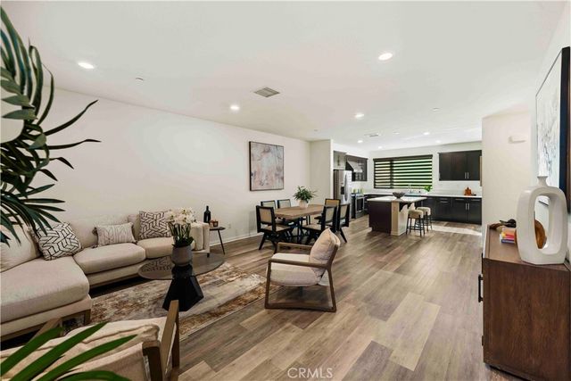 10618 Paramount, Downey, CA 90241