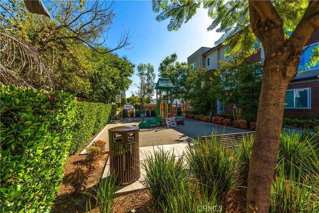 10618 Paramount, Downey, CA 90241