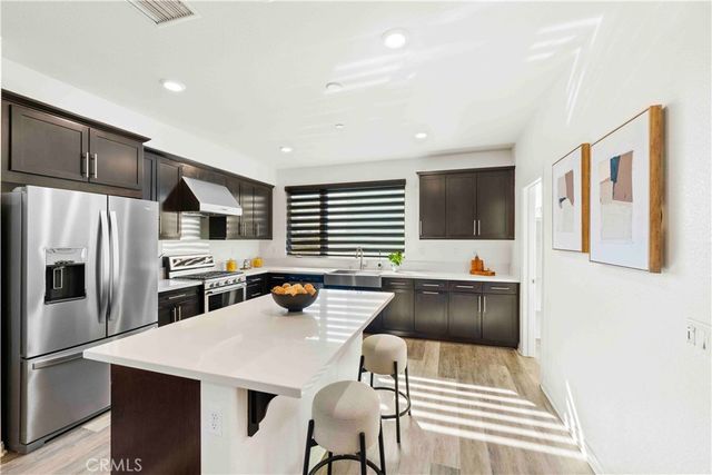 10618 Paramount, Downey, CA 90241
