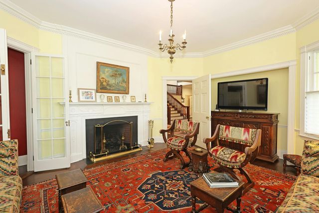 27 Country Club Road, Ridgefield, CT 06877