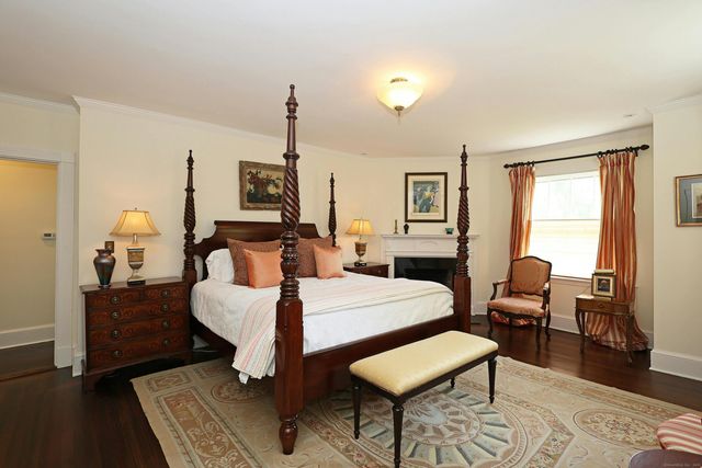 27 Country Club Road, Ridgefield, CT 06877