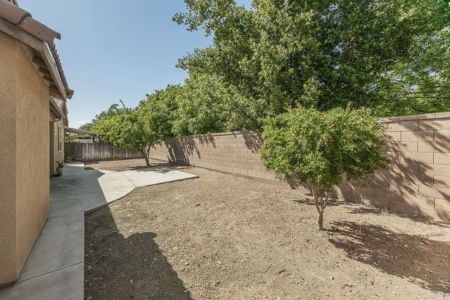 645 Serena Avenue, Clovis, CA 93619