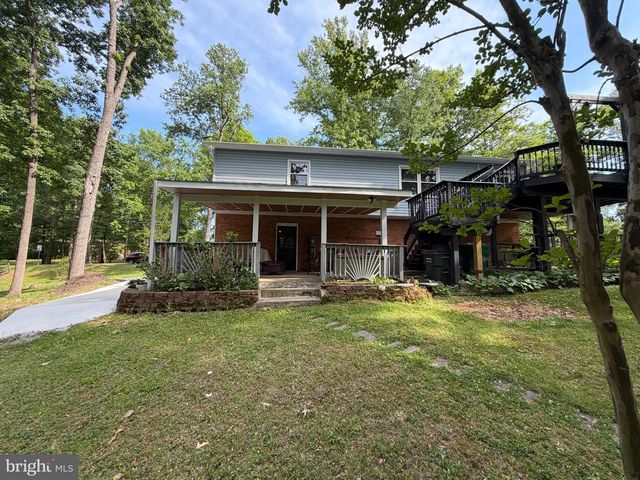 2712 OMISOL RD, Woodbridge, VA 22192