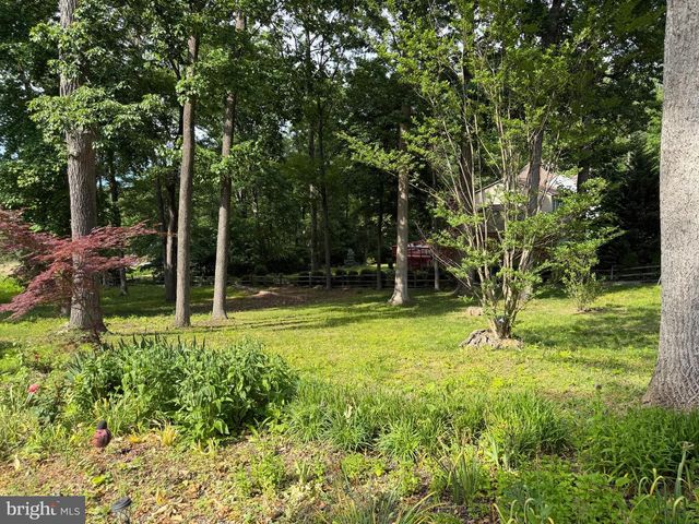 2712 OMISOL RD, Woodbridge, VA 22192