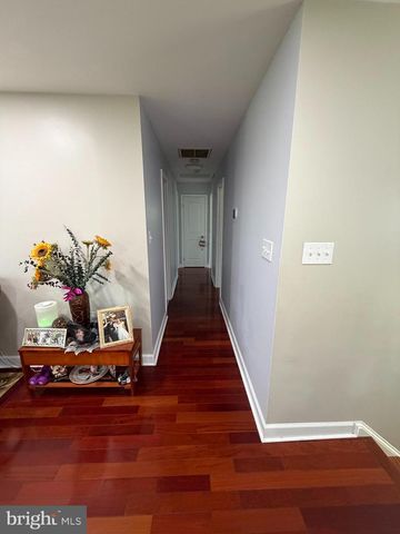 2712 OMISOL RD, Woodbridge, VA 22192