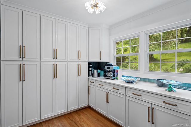 1108 Post Road, Scarsdale, NY 10583