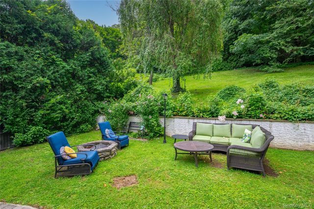 1108 Post Road, Scarsdale, NY 10583